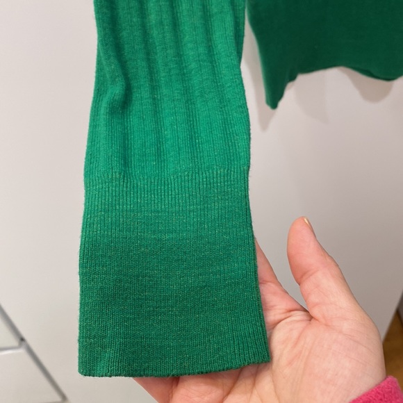 Hooded Sweater For Women - Picture 4 of 9